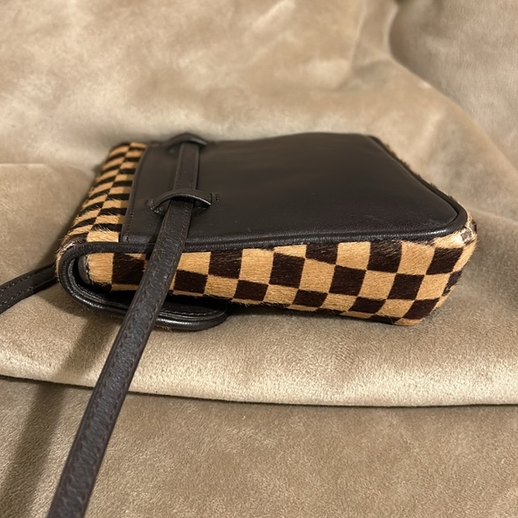 LOUIS VUITTON Damier Sauvage Gazelle Ponyhair Pochette - Picture 3 of 12